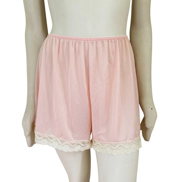 VTG Lace Trimmed High Rise Pull On Slip Shorts Lingerie in Peachy Pink SZ M - Picture 8 of 8